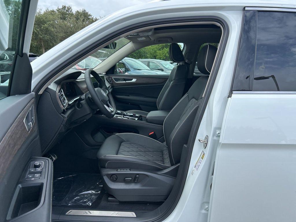 new 2026 Volkswagen Atlas car, priced at $52,929