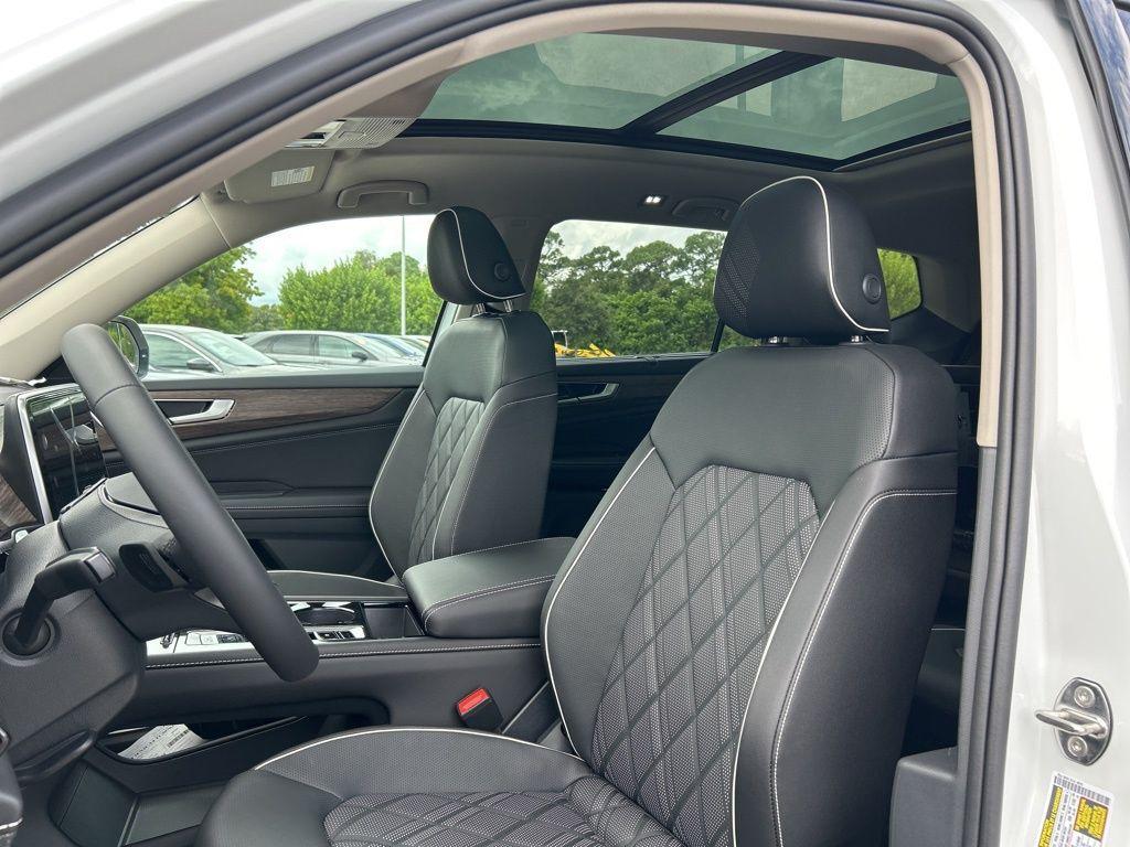 new 2026 Volkswagen Atlas car, priced at $52,929