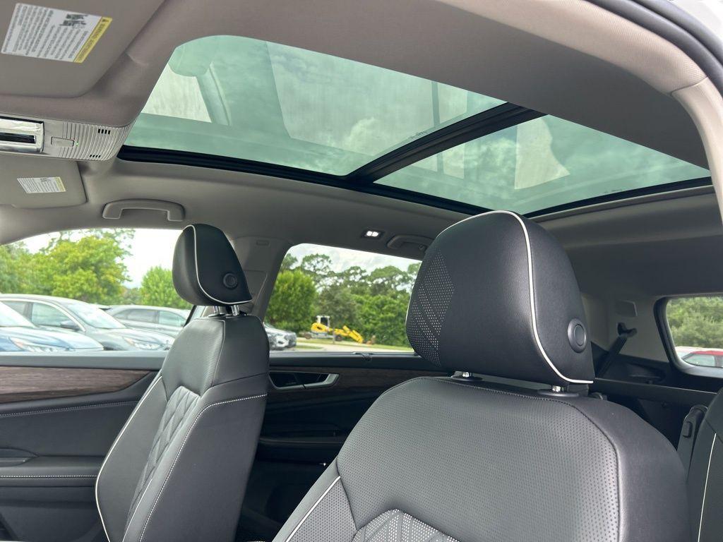 new 2026 Volkswagen Atlas car, priced at $52,929