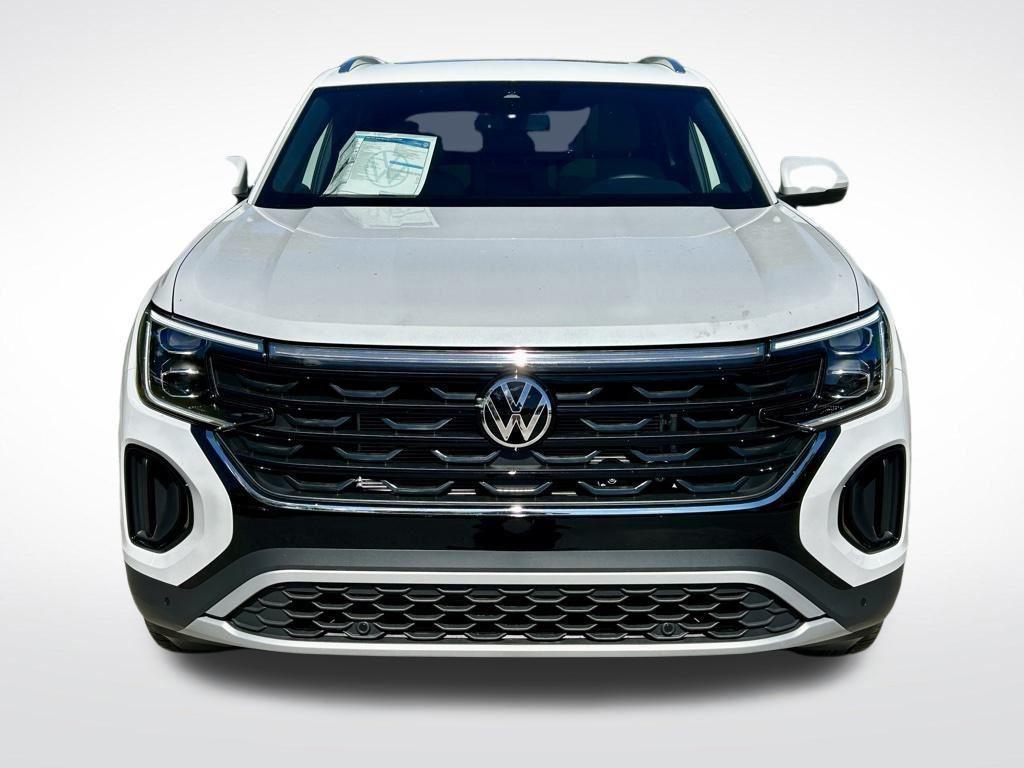 new 2026 Volkswagen Atlas Cross Sport car, priced at $40,875
