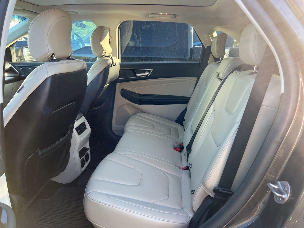 used 2019 Ford Edge car, priced at $18,431