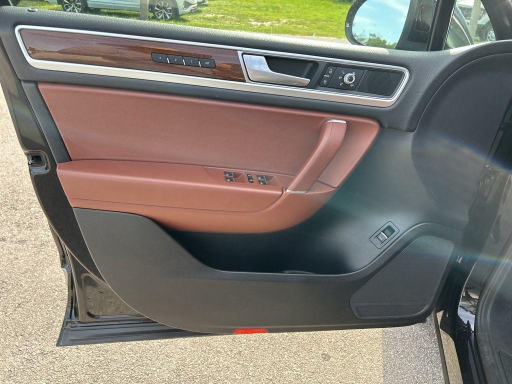 used 2016 Volkswagen Touareg car, priced at $12,735