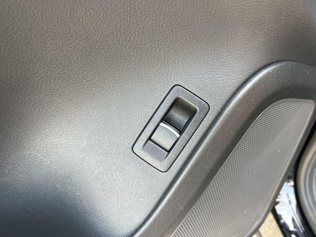 used 2016 Volkswagen Touareg car, priced at $12,735