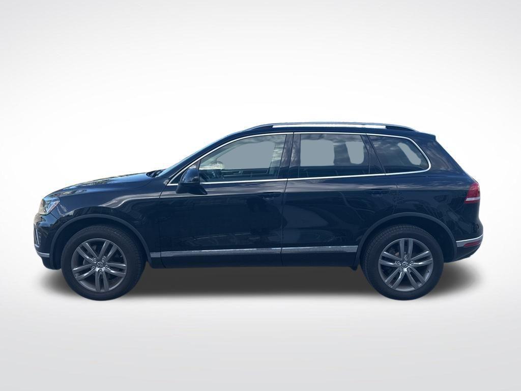 used 2016 Volkswagen Touareg car, priced at $13,991