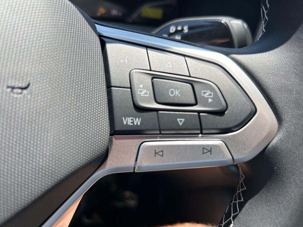 new 2025 Volkswagen Tiguan car, priced at $30,150