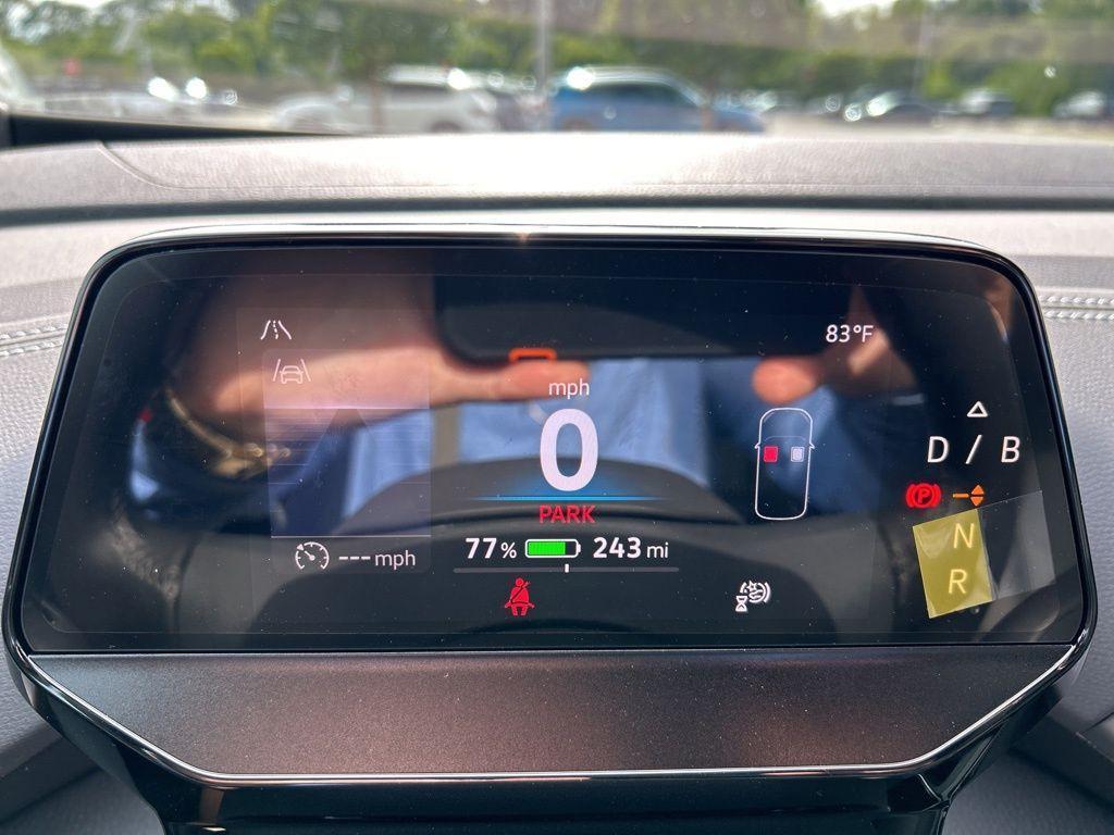 new 2025 Volkswagen ID.4 car, priced at $44,877