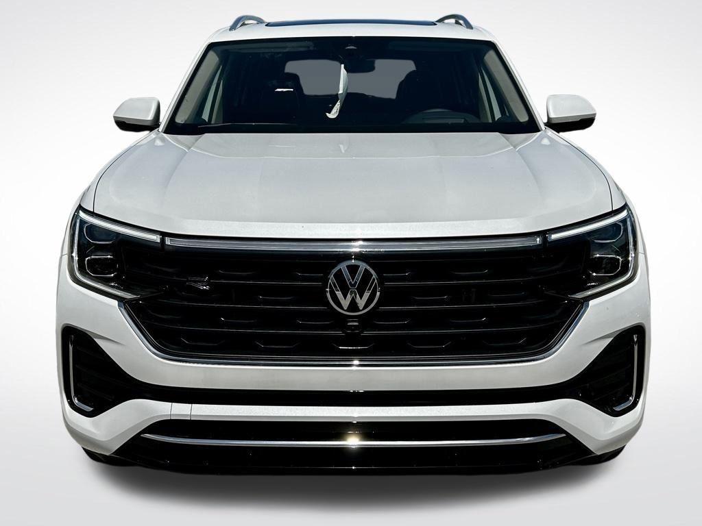 new 2025 Volkswagen Atlas car, priced at $51,310