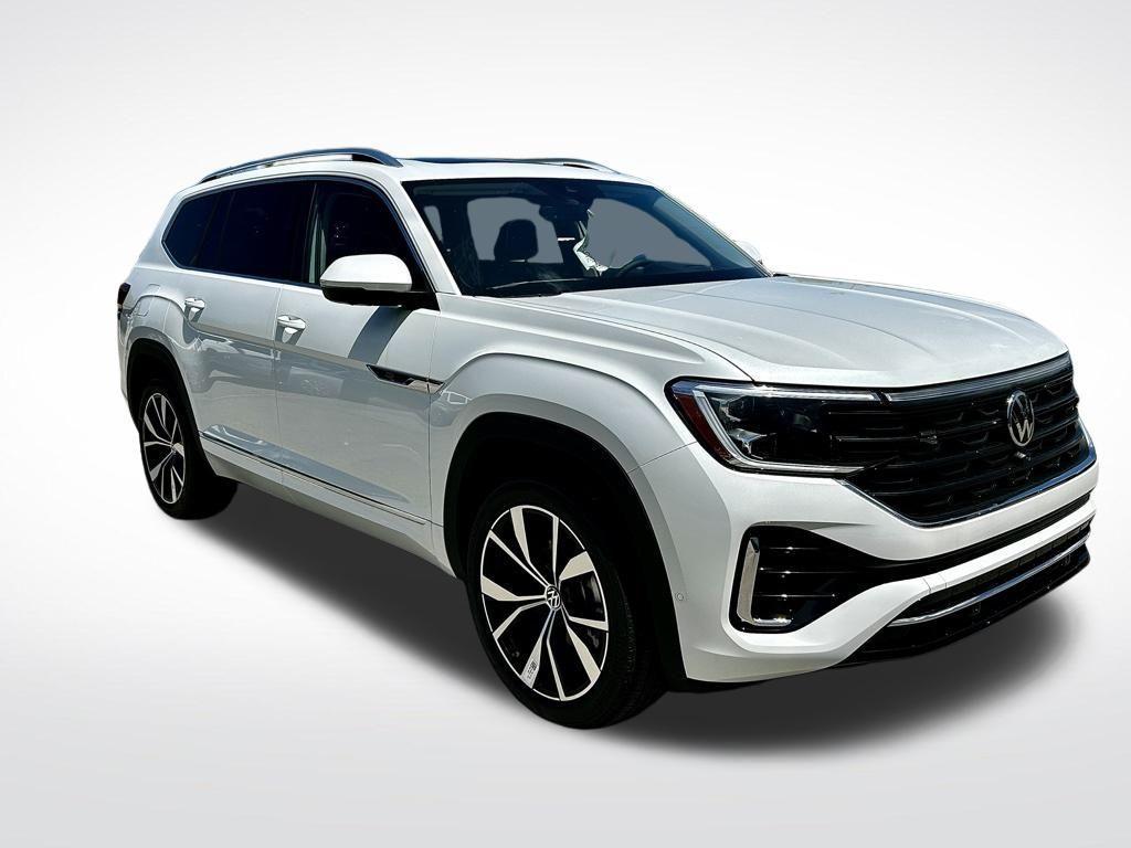 new 2025 Volkswagen Atlas car, priced at $51,310