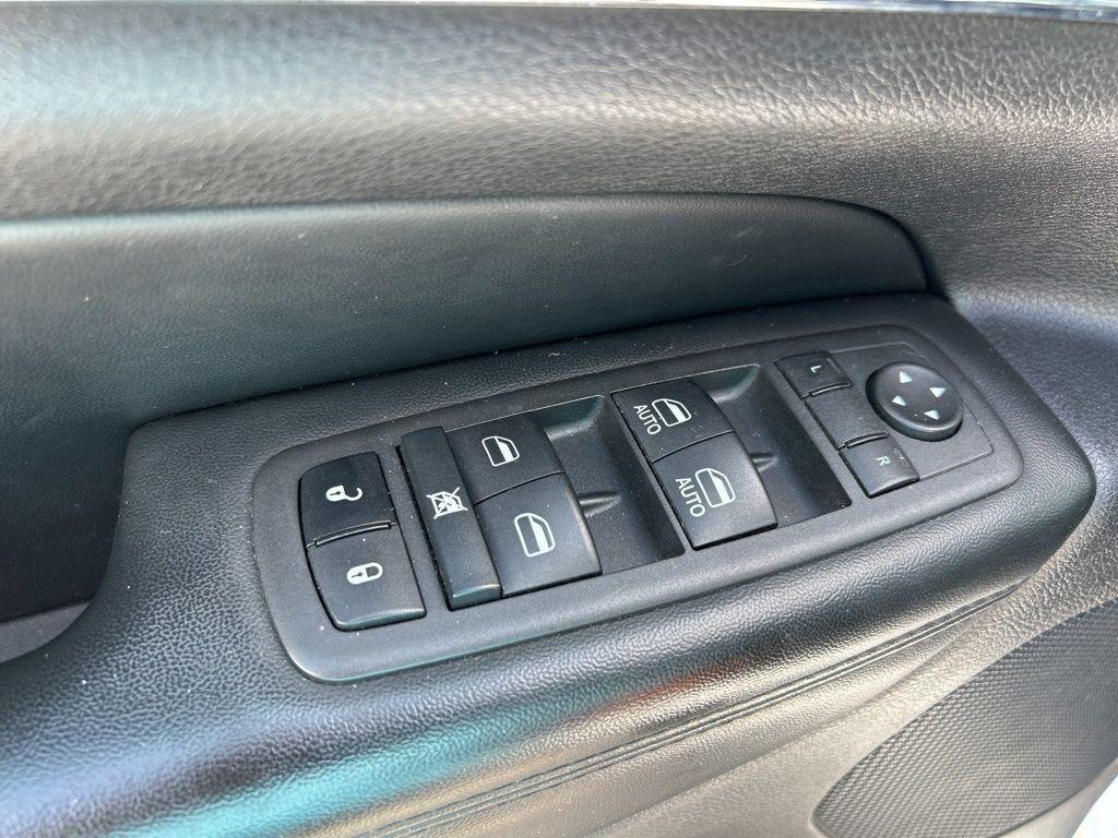 used 2022 Jeep Grand Cherokee WK car, priced at $22,817