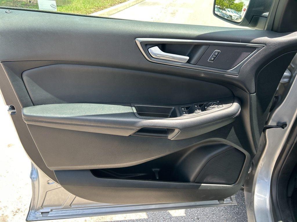used 2022 Ford Edge car, priced at $21,421