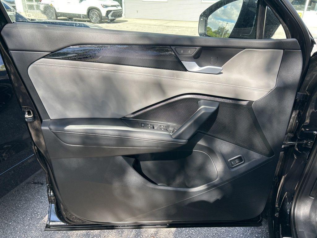 new 2026 Volkswagen Tiguan car, priced at $37,037