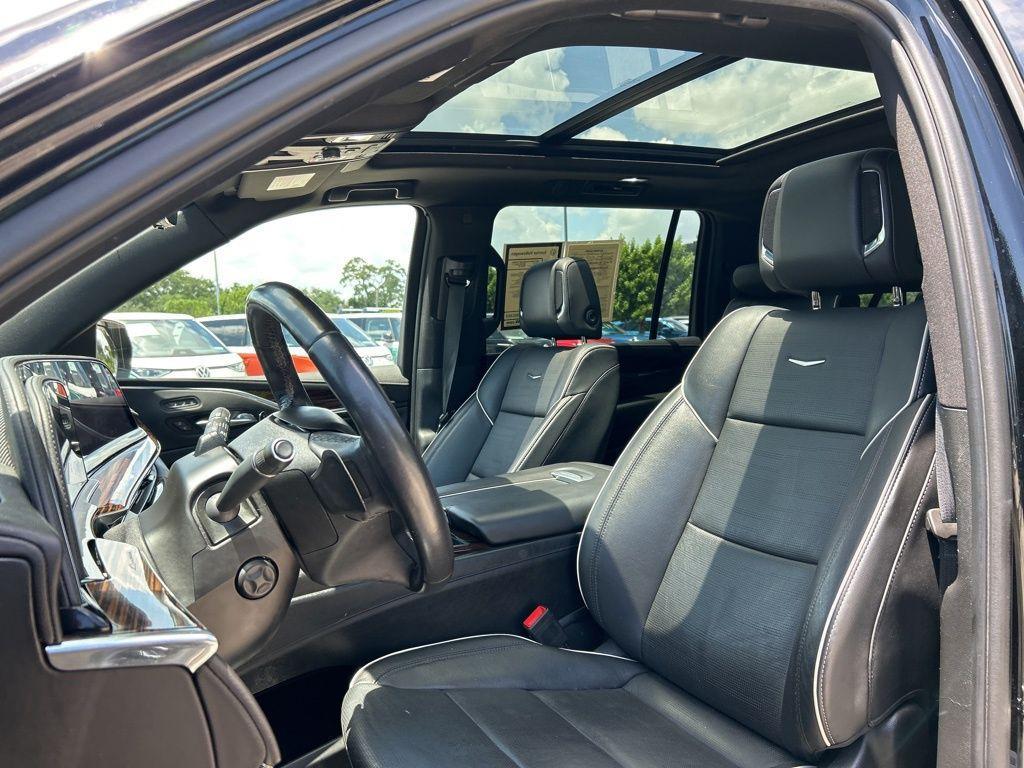 used 2023 Cadillac Escalade ESV car, priced at $67,952