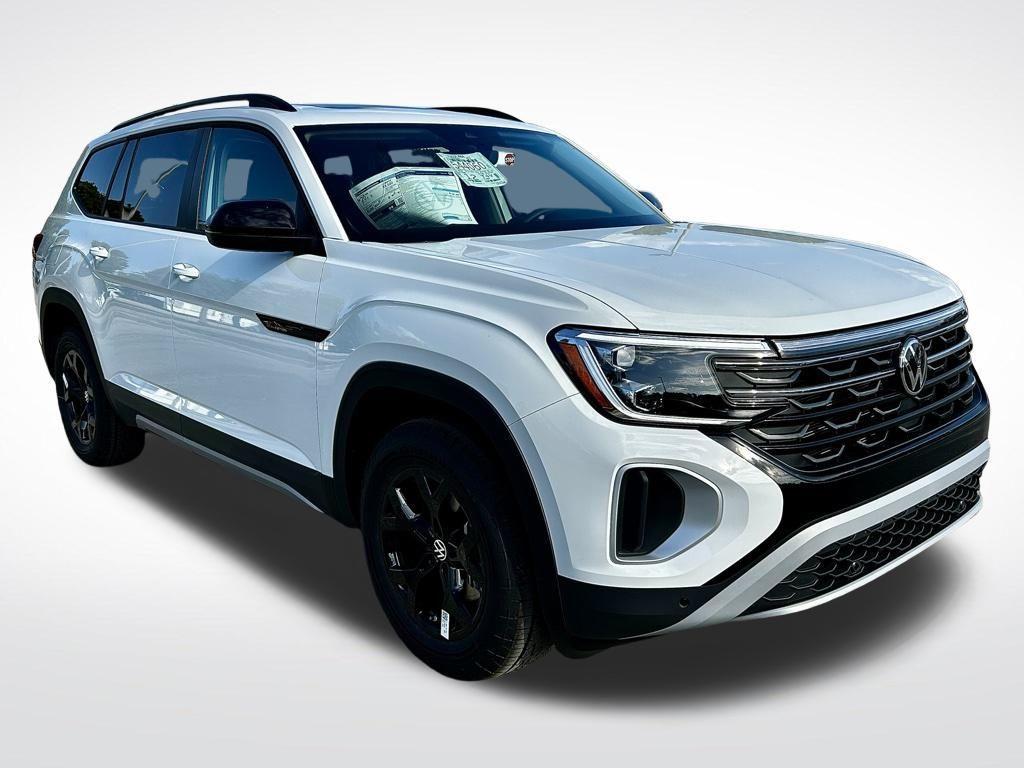 new 2025 Volkswagen Atlas car, priced at $44,039