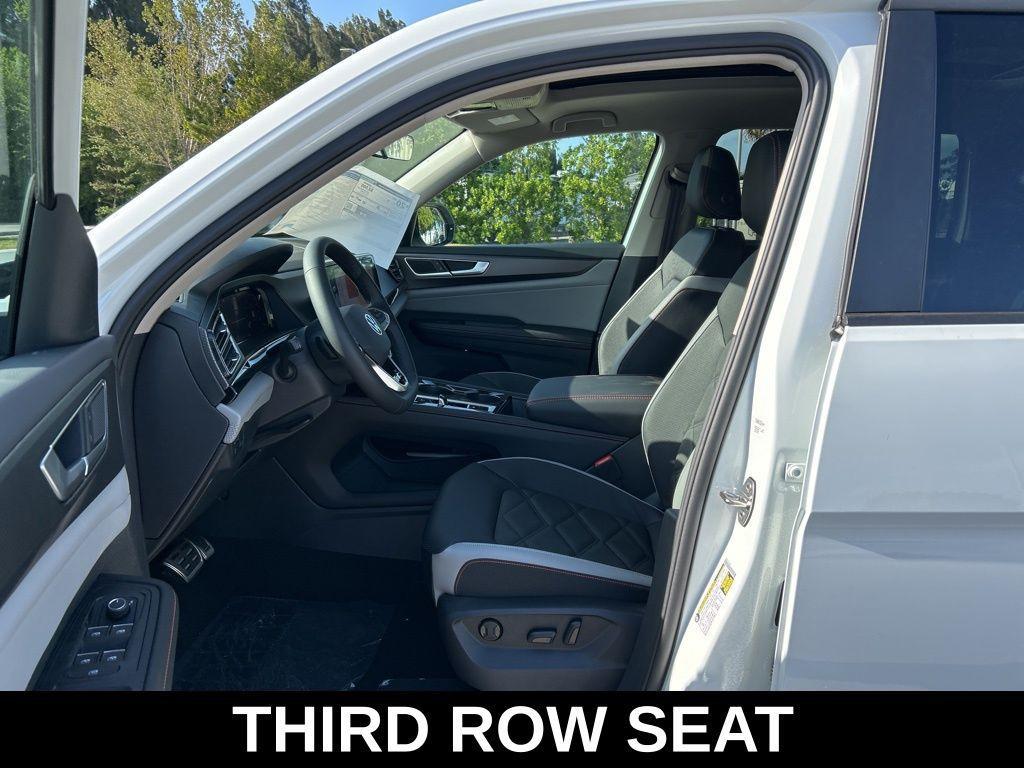 new 2025 Volkswagen Atlas car, priced at $42,259
