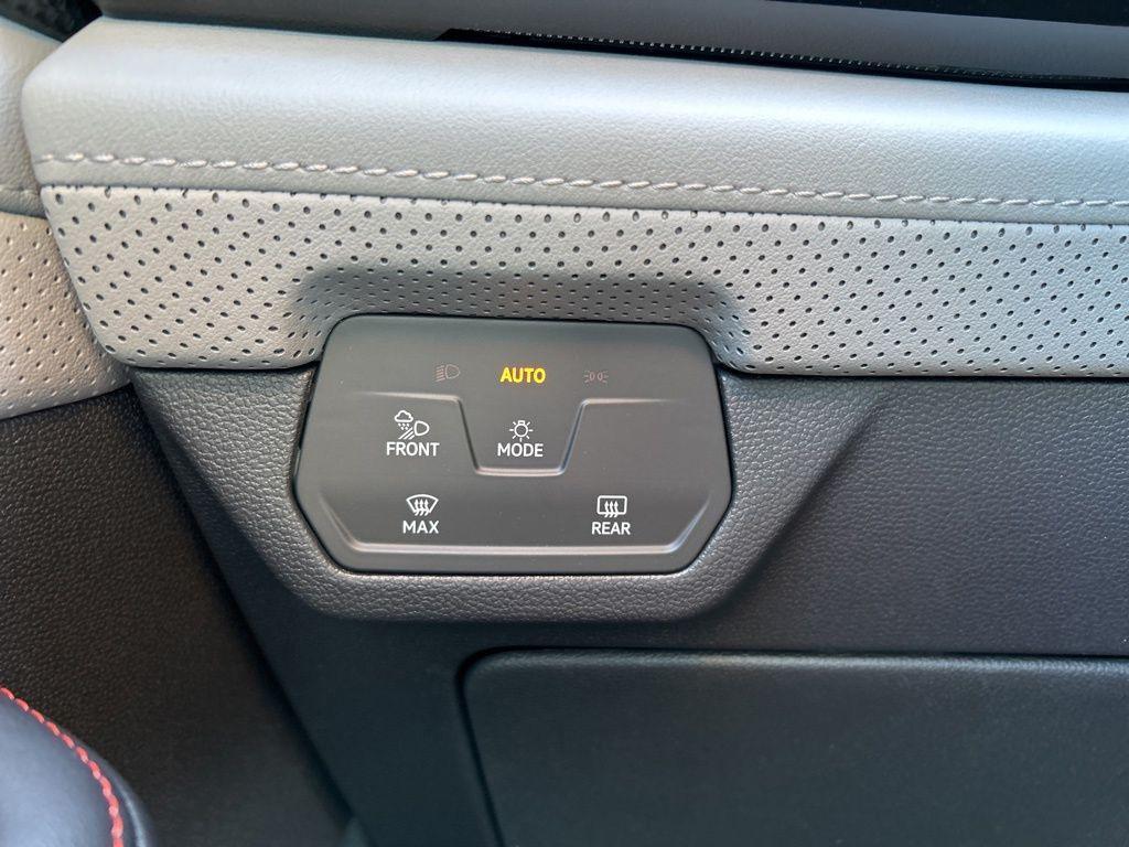 new 2025 Volkswagen Atlas car, priced at $42,259