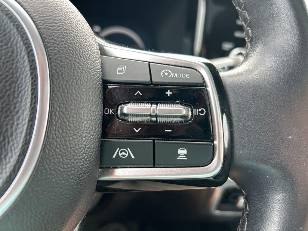 used 2023 Kia Sorento car, priced at $29,935