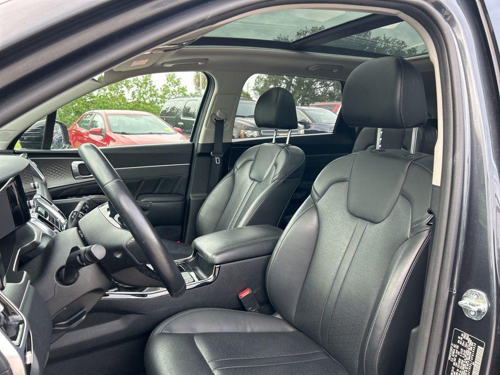 used 2023 Kia Sorento car, priced at $29,935