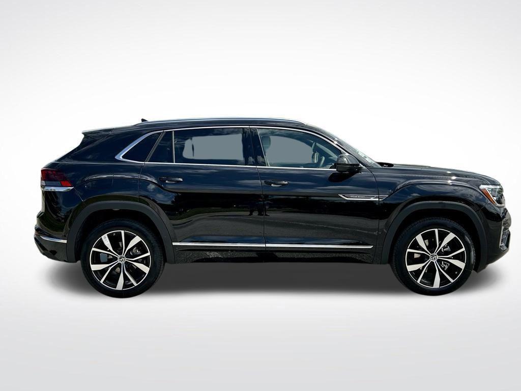 new 2025 Volkswagen Atlas Cross Sport car, priced at $47,950