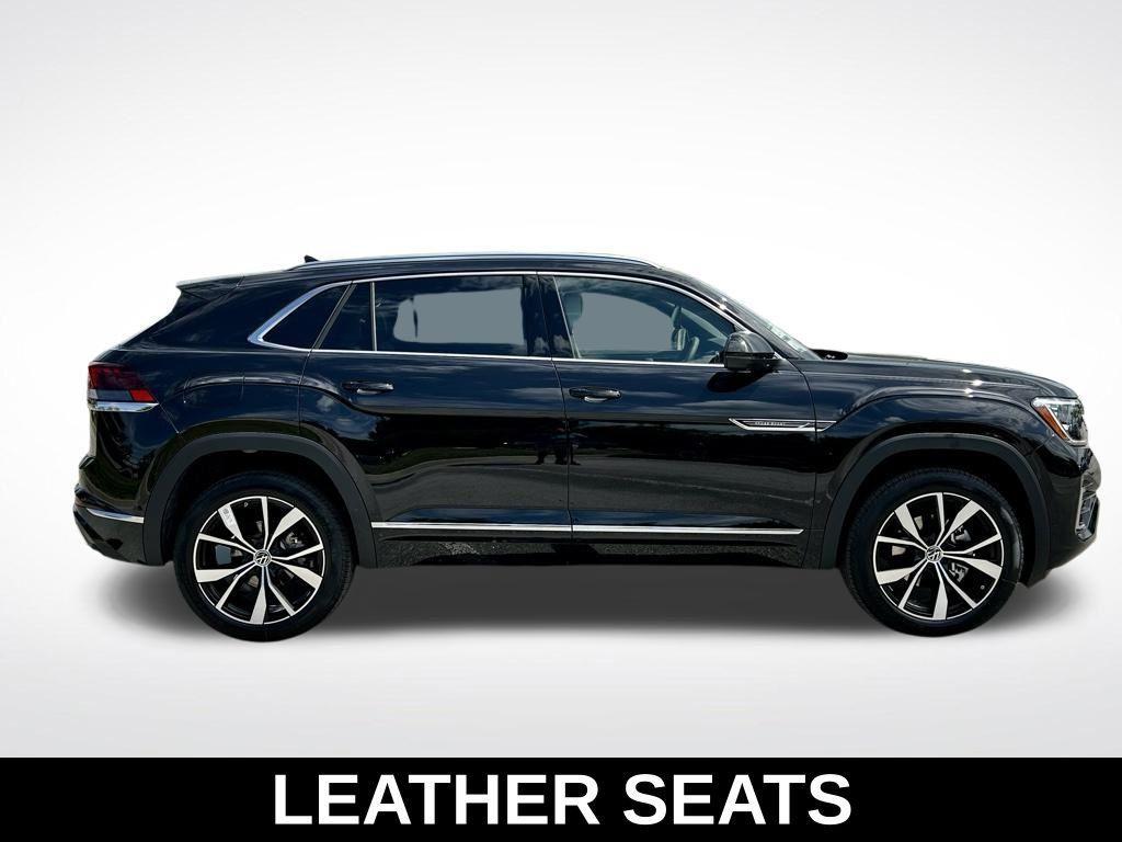 new 2025 Volkswagen Atlas Cross Sport car, priced at $48,191