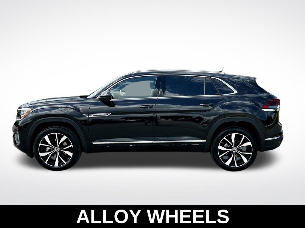 new 2025 Volkswagen Atlas Cross Sport car, priced at $48,191