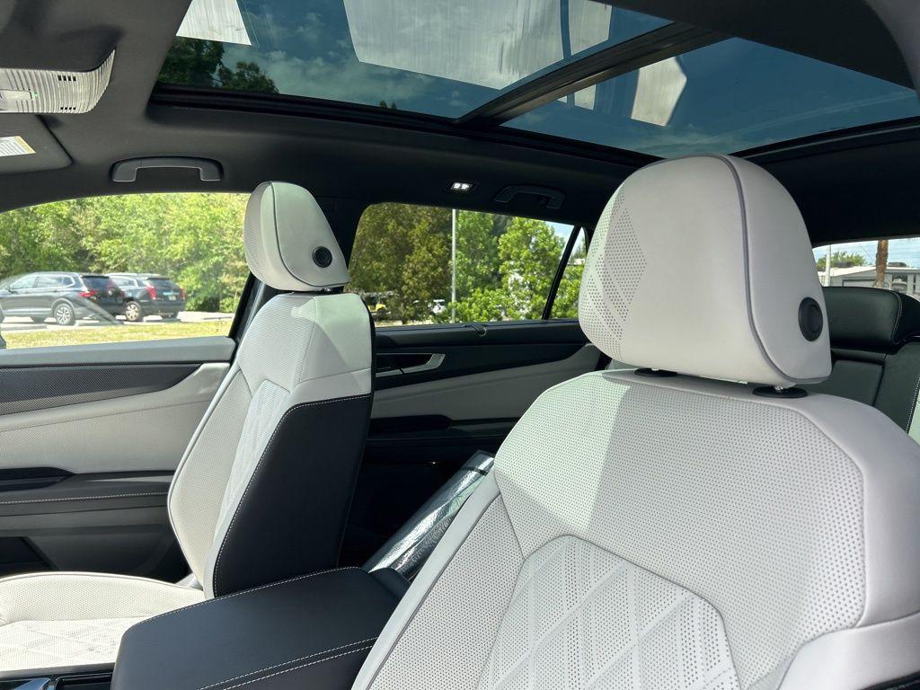 new 2025 Volkswagen Atlas Cross Sport car, priced at $47,950