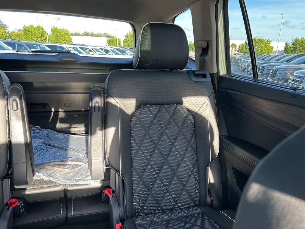 new 2026 Volkswagen Atlas car, priced at $54,766