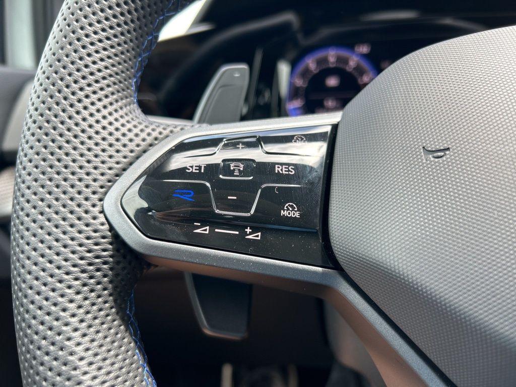 new 2025 Volkswagen Golf R car, priced at $54,036