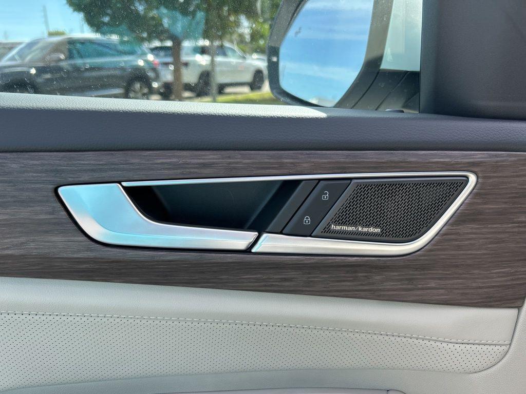 new 2026 Volkswagen Atlas car, priced at $53,871