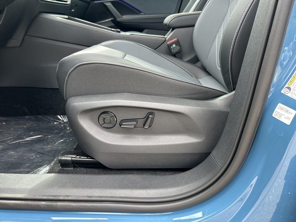 new 2026 Volkswagen Tiguan car, priced at $40,190