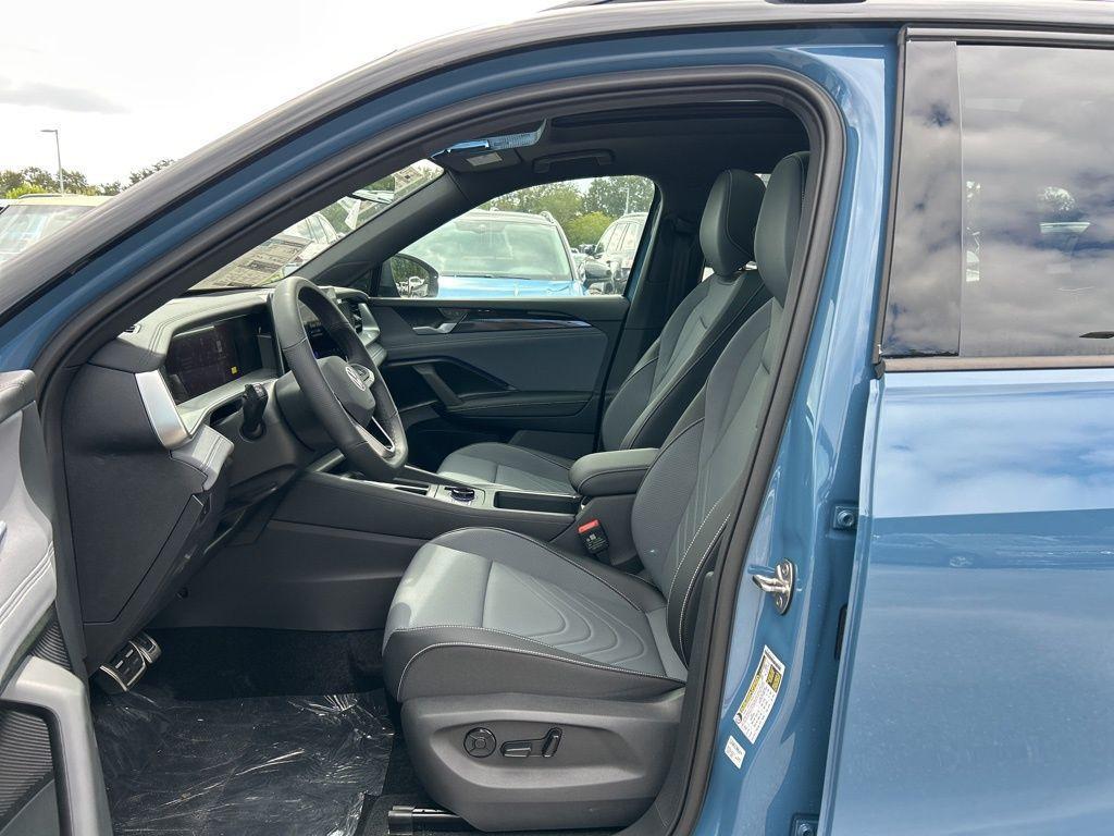 new 2026 Volkswagen Tiguan car, priced at $40,190