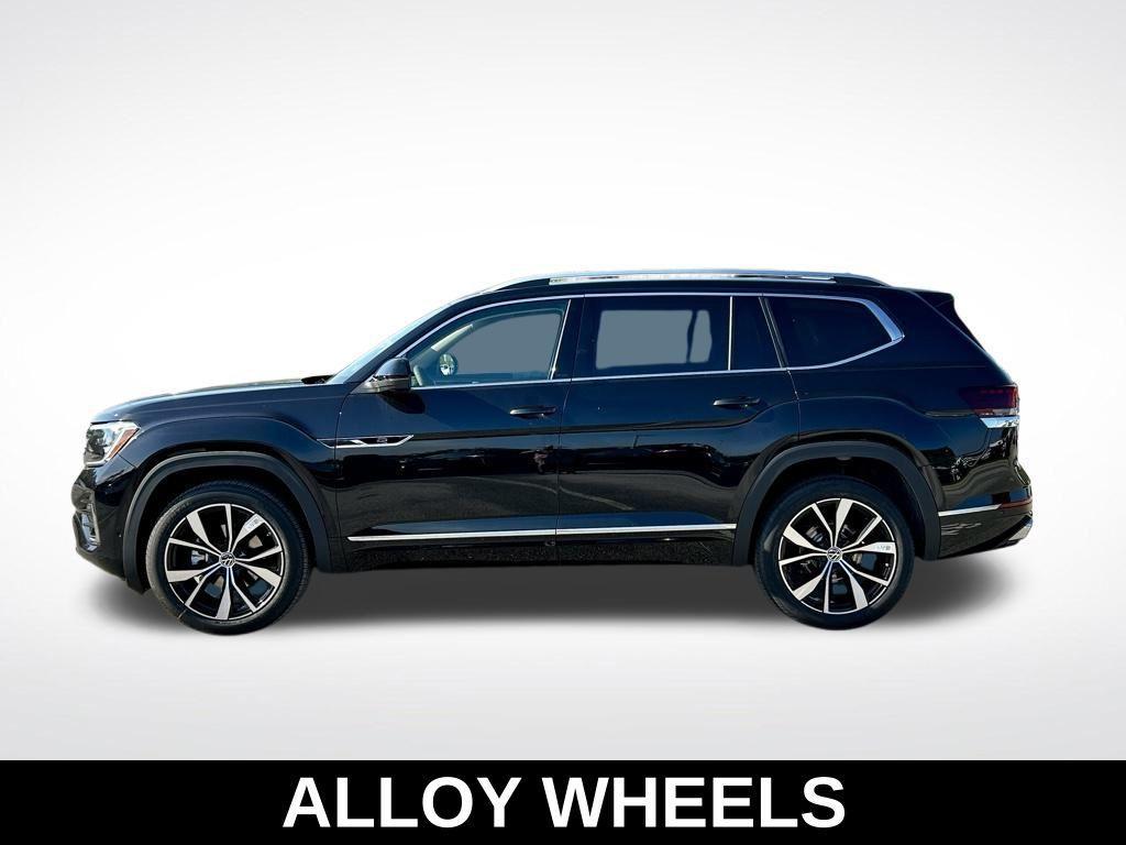 new 2025 Volkswagen Atlas car, priced at $46,955