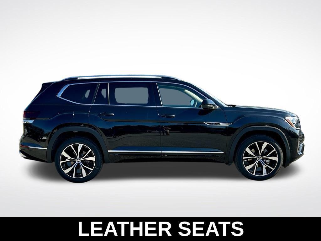 new 2025 Volkswagen Atlas car, priced at $46,955