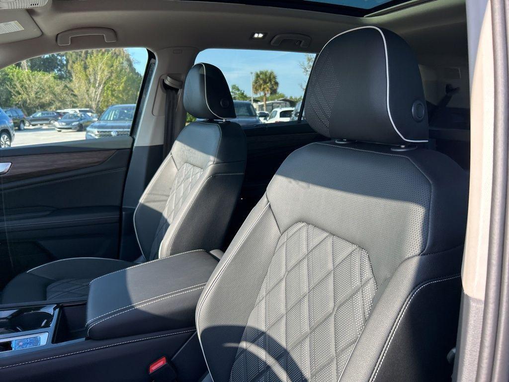 new 2025 Volkswagen Atlas car, priced at $46,955