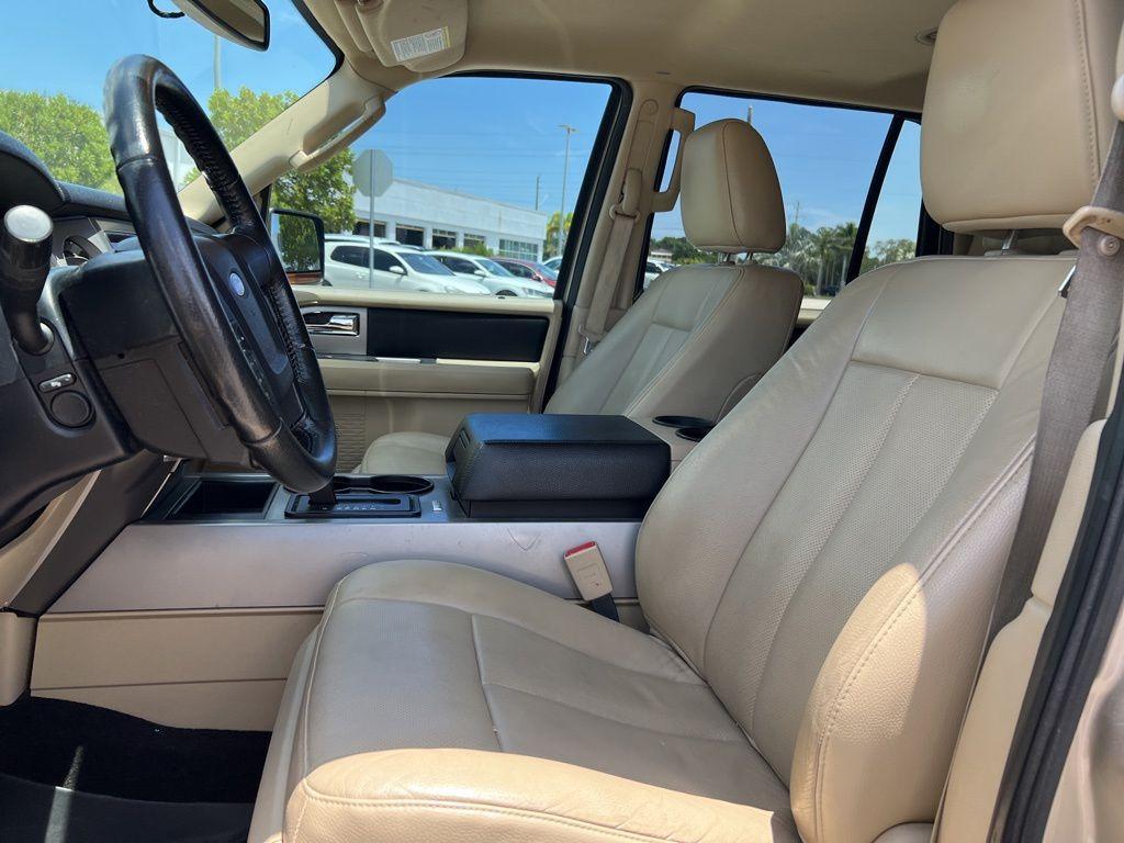 used 2017 Ford Expedition car, priced at $12,598