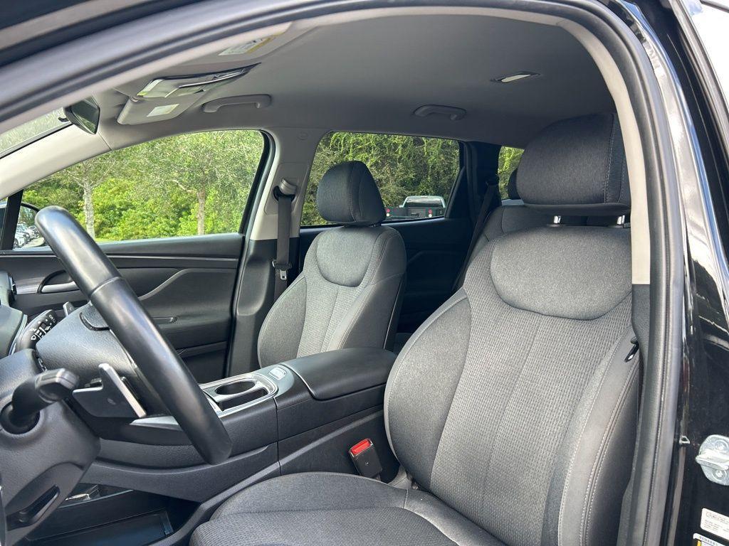 used 2023 Hyundai Santa Fe car, priced at $18,595
