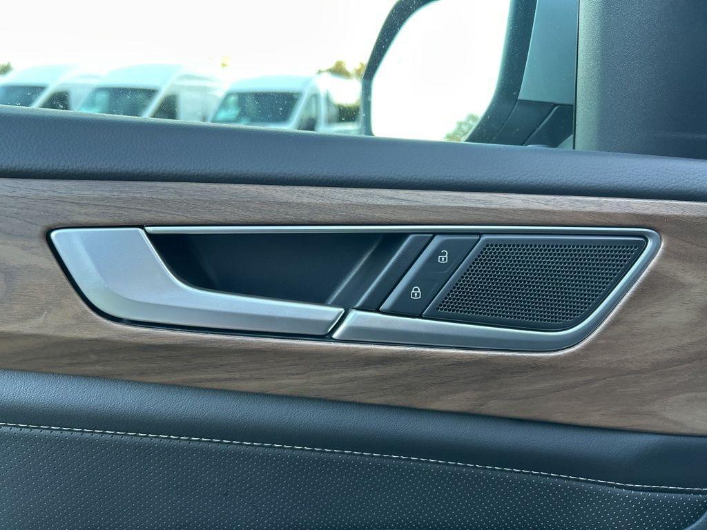 new 2026 Volkswagen Atlas car, priced at $39,991