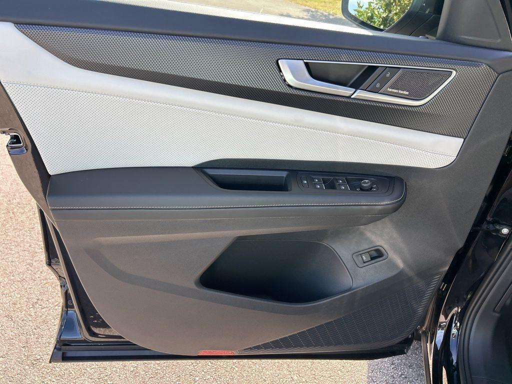 new 2026 Volkswagen Atlas Cross Sport car, priced at $52,993