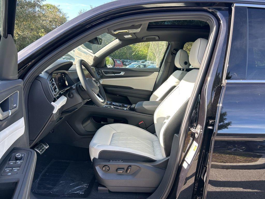 new 2026 Volkswagen Atlas Cross Sport car, priced at $52,993