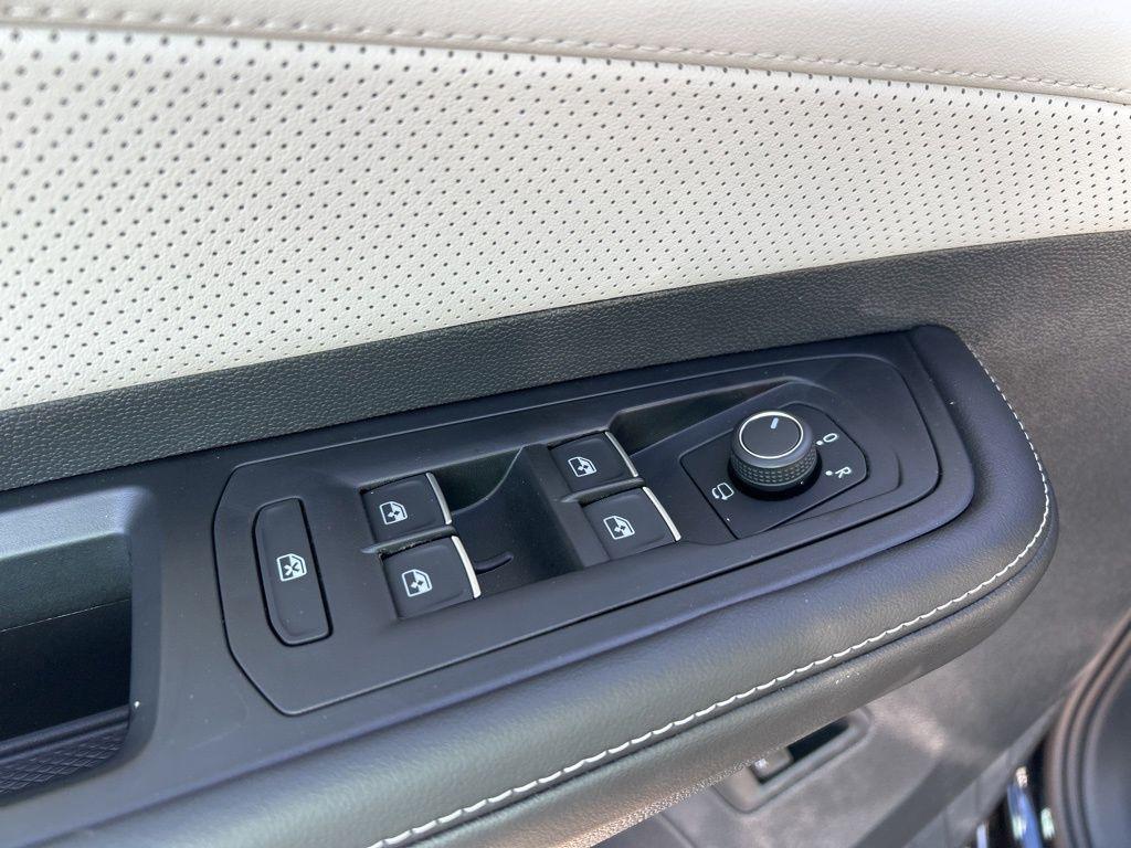 new 2026 Volkswagen Atlas Cross Sport car, priced at $52,993