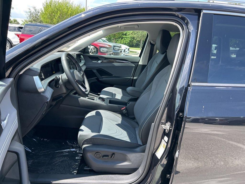 new 2025 Volkswagen Tiguan car, priced at $30,628
