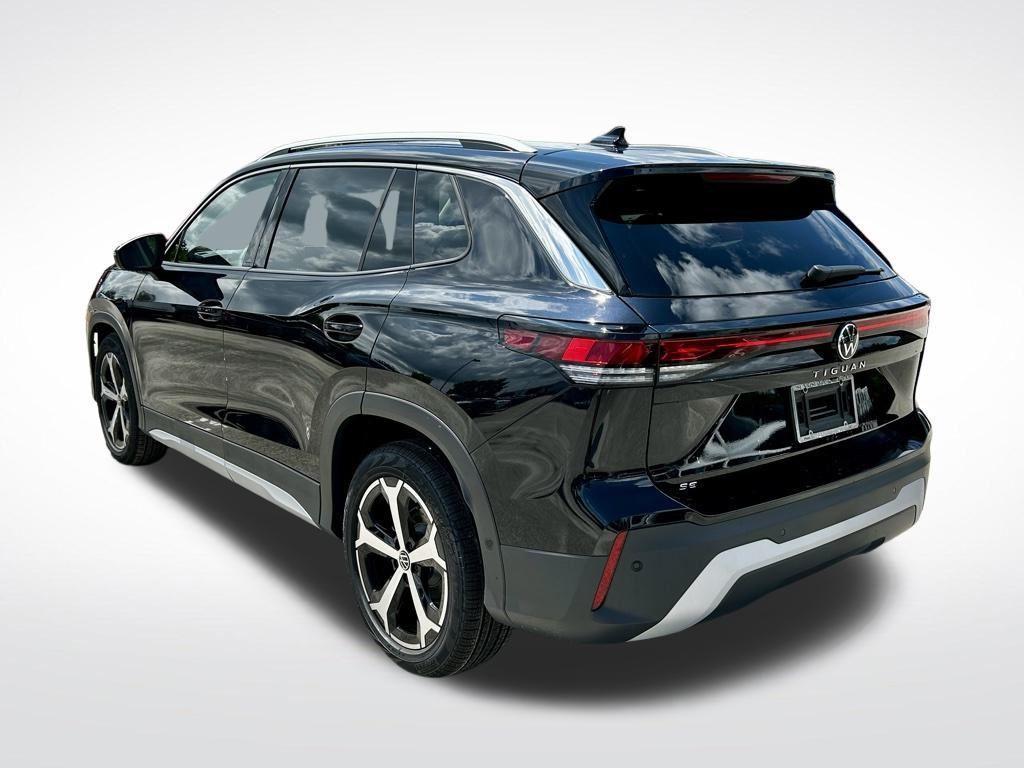 new 2025 Volkswagen Tiguan car, priced at $30,628