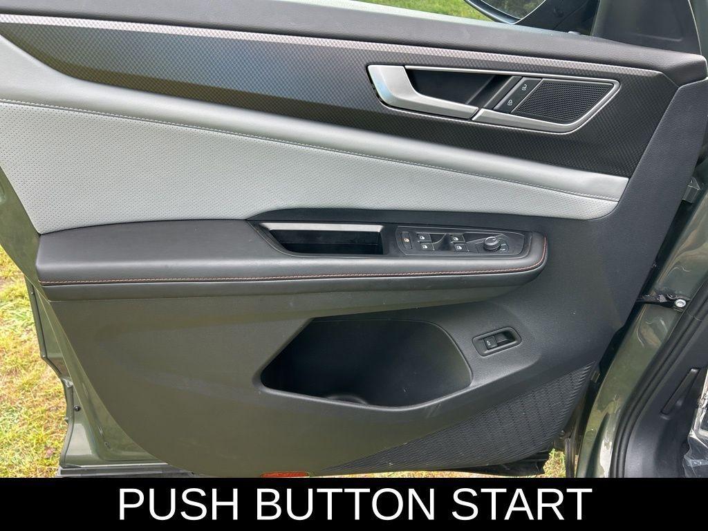 used 2024 Volkswagen Atlas car, priced at $39,995