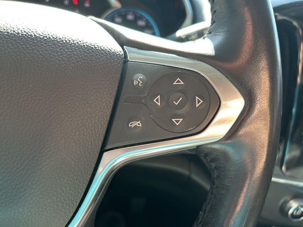 used 2020 Chevrolet Traverse car, priced at $24,698