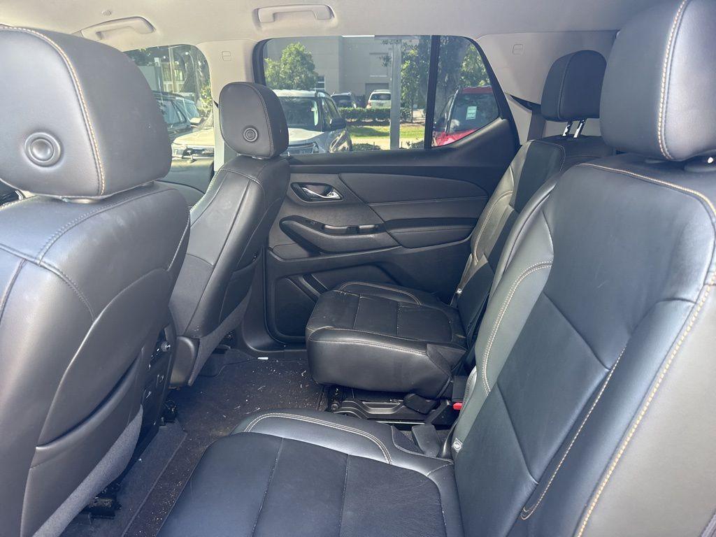 used 2020 Chevrolet Traverse car, priced at $24,998