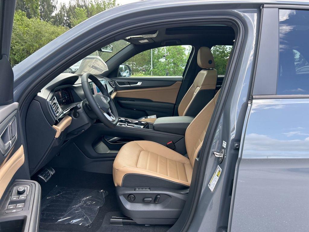 new 2025 Volkswagen Atlas Cross Sport car, priced at $47,629