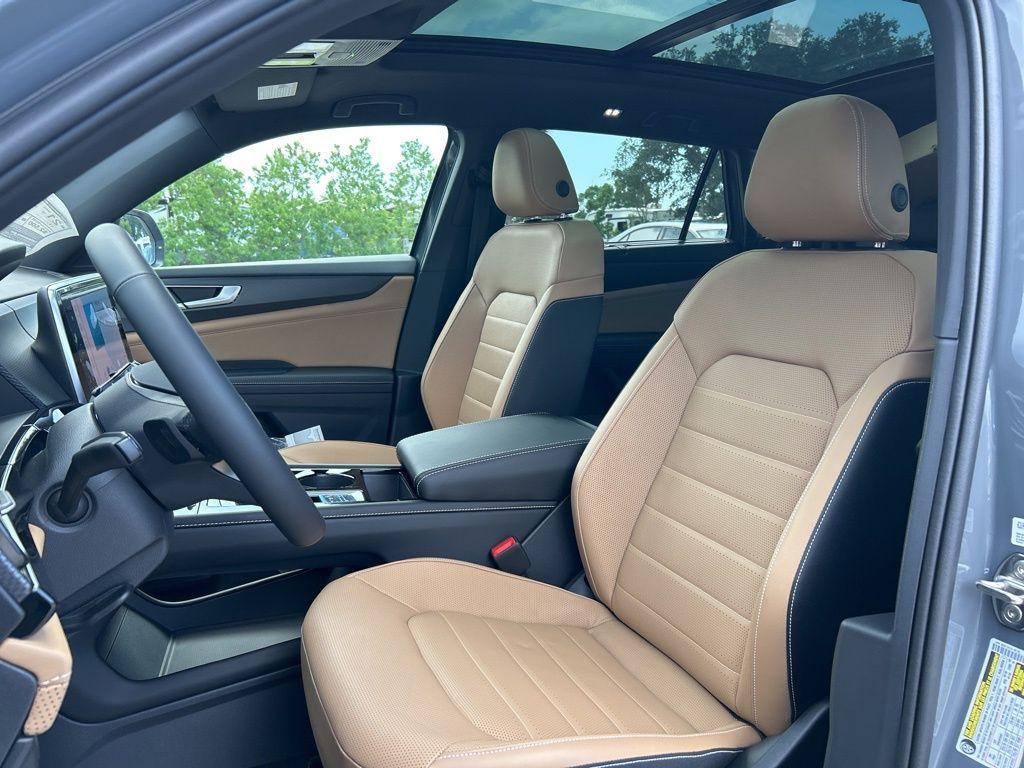 new 2025 Volkswagen Atlas Cross Sport car, priced at $47,629