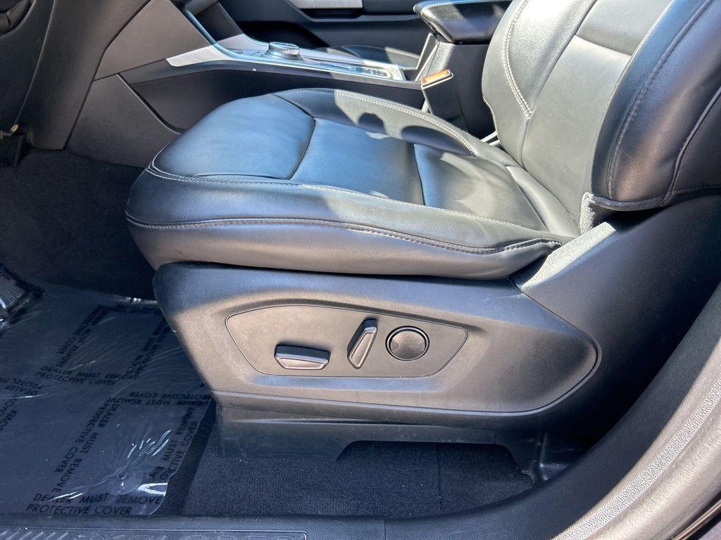 used 2023 Ford Explorer car, priced at $25,598