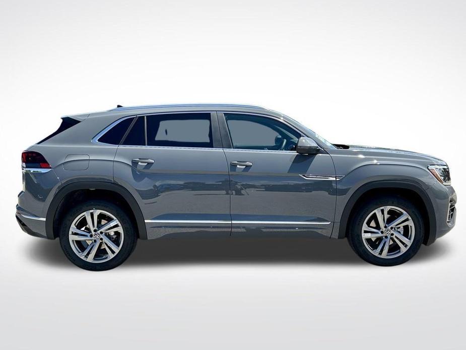 new 2024 Volkswagen Atlas Cross Sport car, priced at $46,353