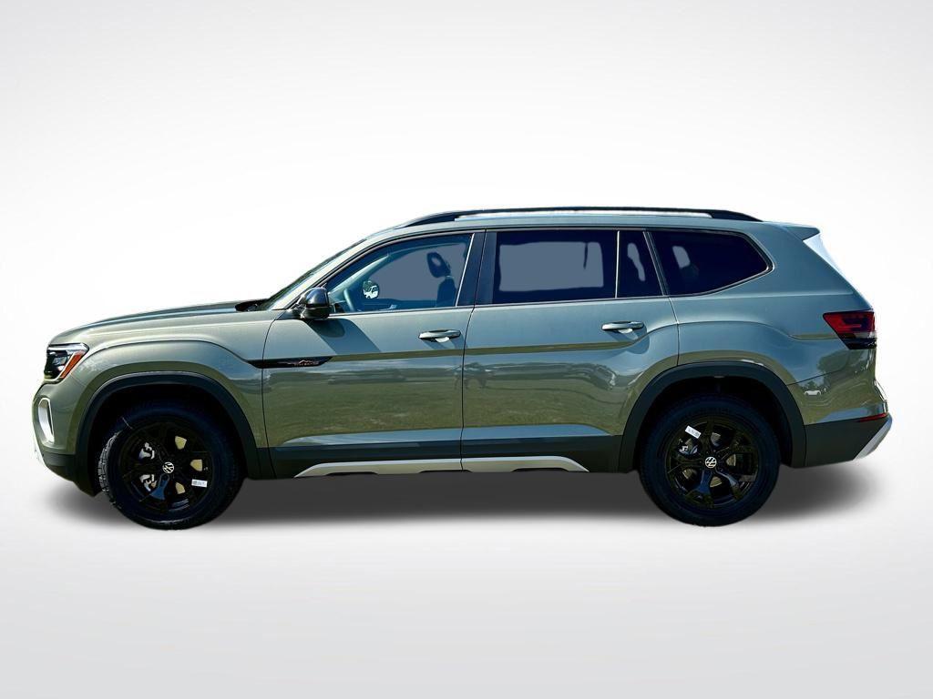 new 2025 Volkswagen Atlas car, priced at $41,946
