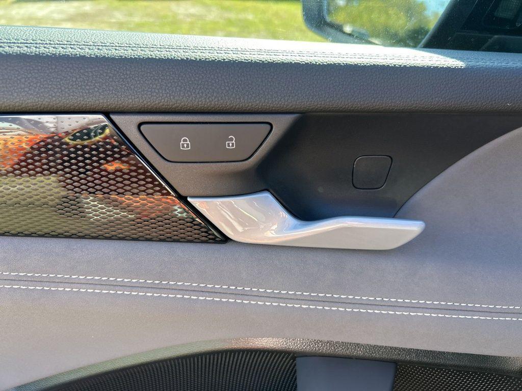 new 2026 Volkswagen Tiguan car, priced at $35,325